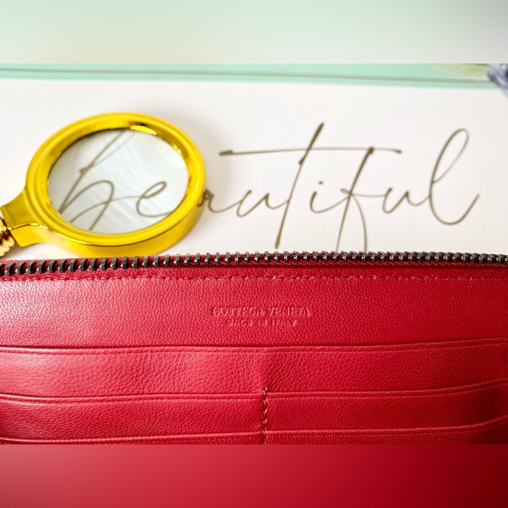 BOTTEGA VENETA Red Intrecciato Leather Zip wallet